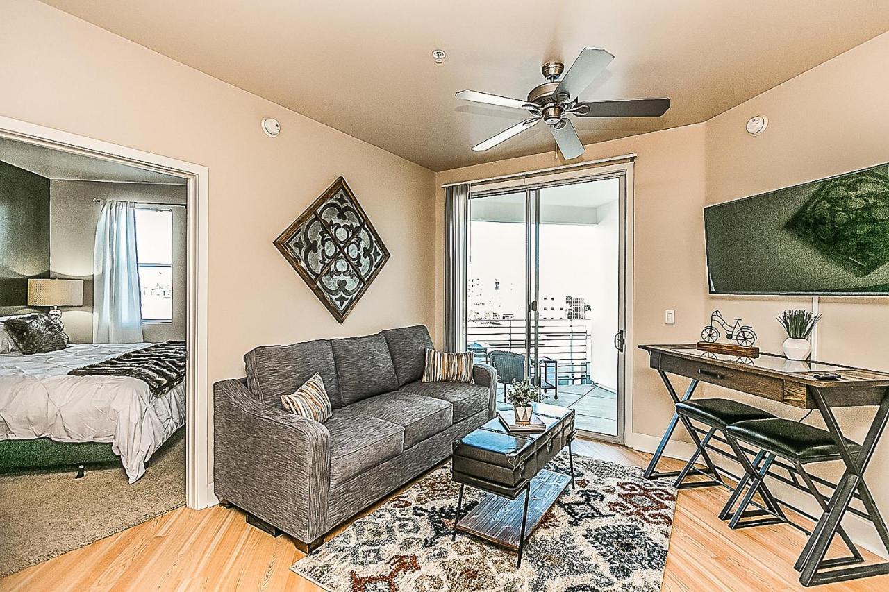 Villa Shopping & Dining 1 Mile - 24 Hour Pool With Parking - 4036 Phoenix Exterior foto