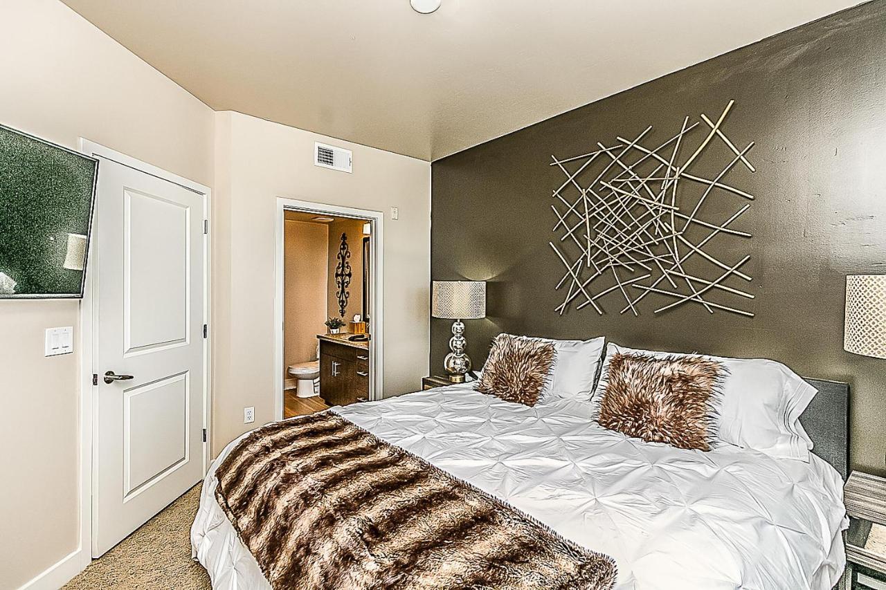 Villa Shopping & Dining 1 Mile - 24 Hour Pool With Parking - 4036 Phoenix Exterior foto