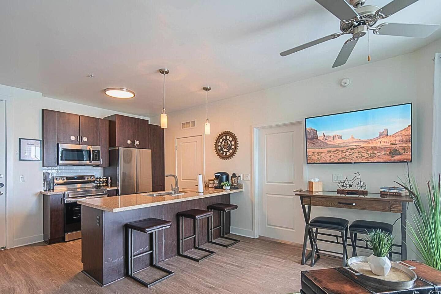 Villa Shopping & Dining 1 Mile - 24 Hour Pool With Parking - 4036 Phoenix Exterior foto