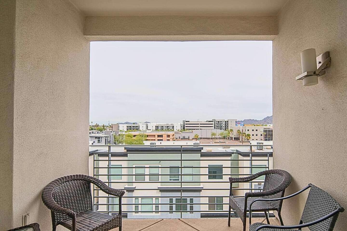 Villa Shopping & Dining 1 Mile - 24 Hour Pool With Parking - 4036 Phoenix Exterior foto