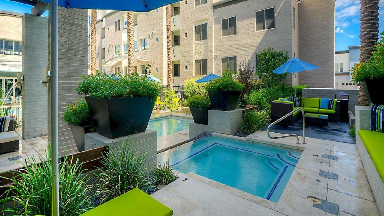 Villa Shopping & Dining 1 Mile - 24 Hour Pool With Parking - 4036 Phoenix Exterior foto